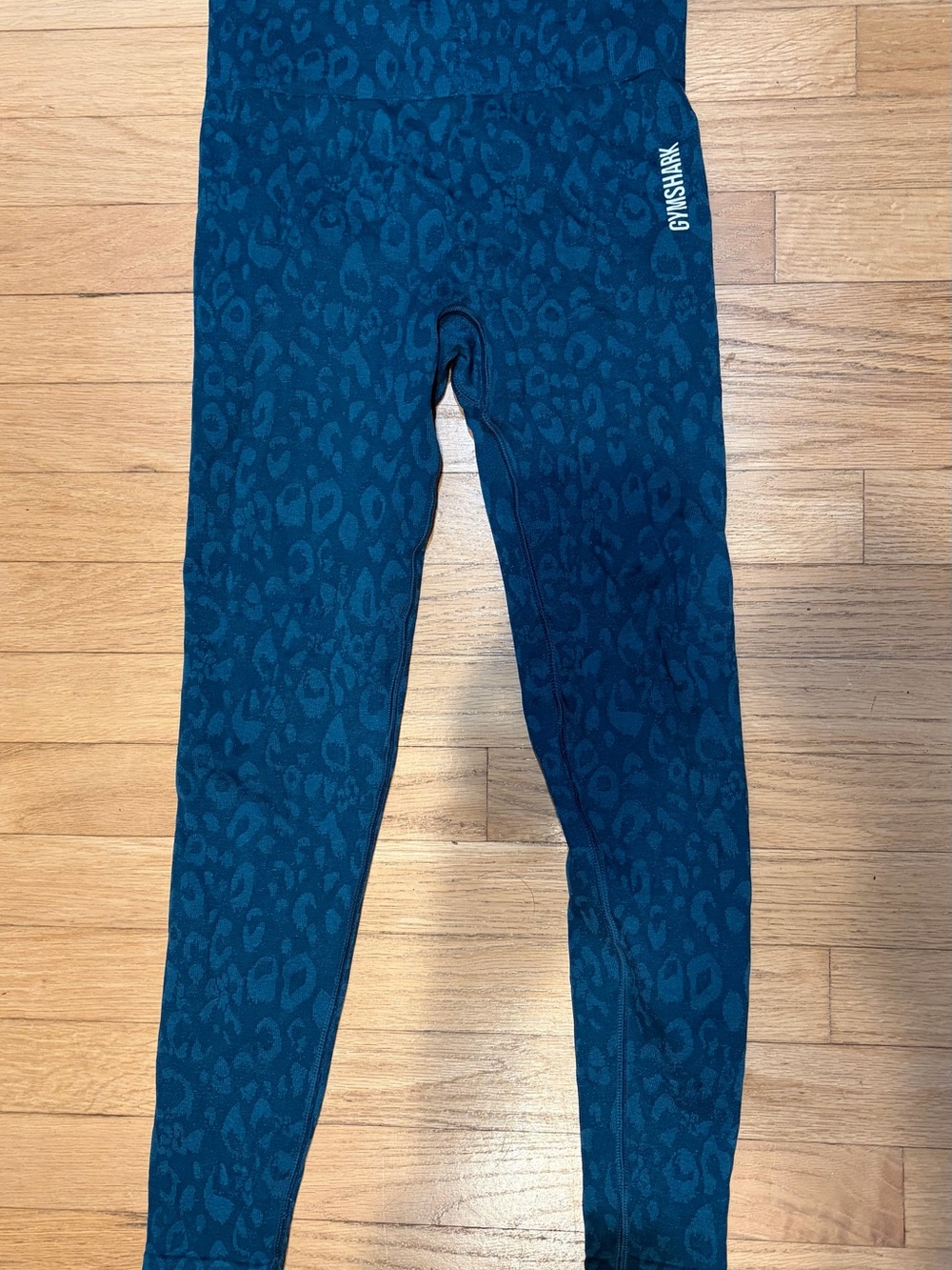 Gymshark teal leopard print scrunch butt leggings